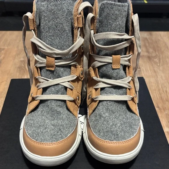 Sorel Brown and Gray Lace-Up Boots - Picture 4 of 8